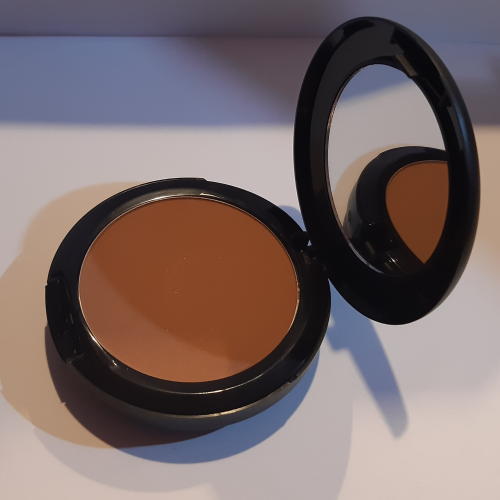 Arista Compact Face Powder